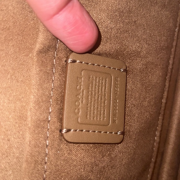 Coach Mini Klare Cherry - Picture 3 of 12